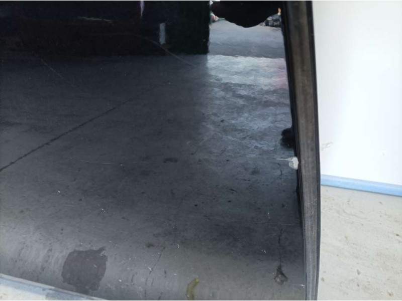 Recambio de puerta trasera derecha para volvo v40 cross country momentum referencia OEM IAM   TOCADA