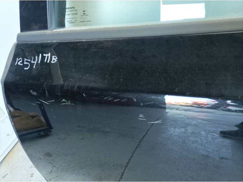 Recambio de puerta trasera izquierda para volvo v40 cross country momentum referencia OEM IAM   ROZADA