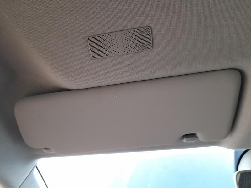 Recambio de parasol izquierdo para dacia sandero iii 1.0 tce 90 referencia OEM IAM 964011680R  