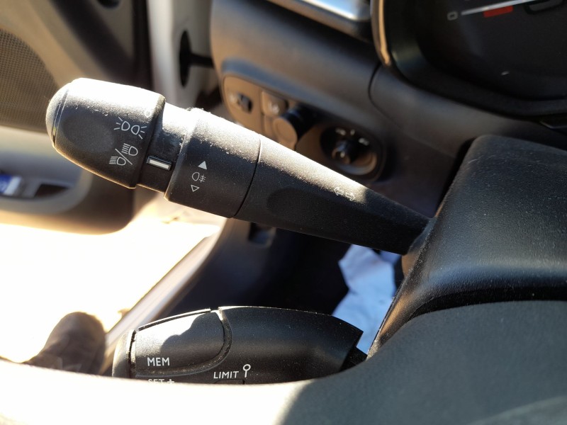 Recambio de mando luces y limpia para citroën c3 iii (sx) 1.5 bluehdi 100 (sxyhyp, sxyhtu) referencia OEM IAM   