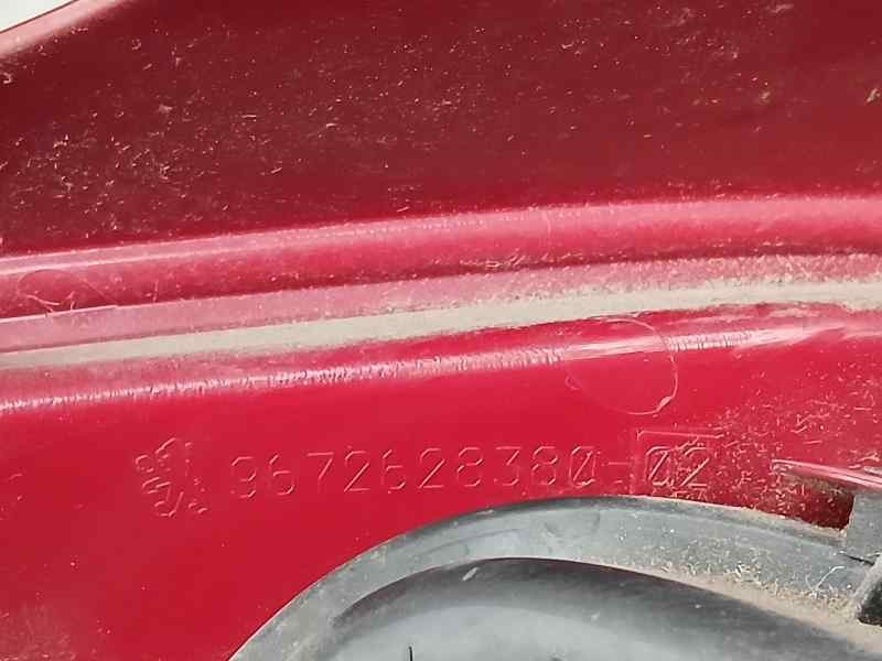 Recambio de piloto trasero derecho para peugeot 208 allure referencia OEM IAM 9672628380  ROZADO