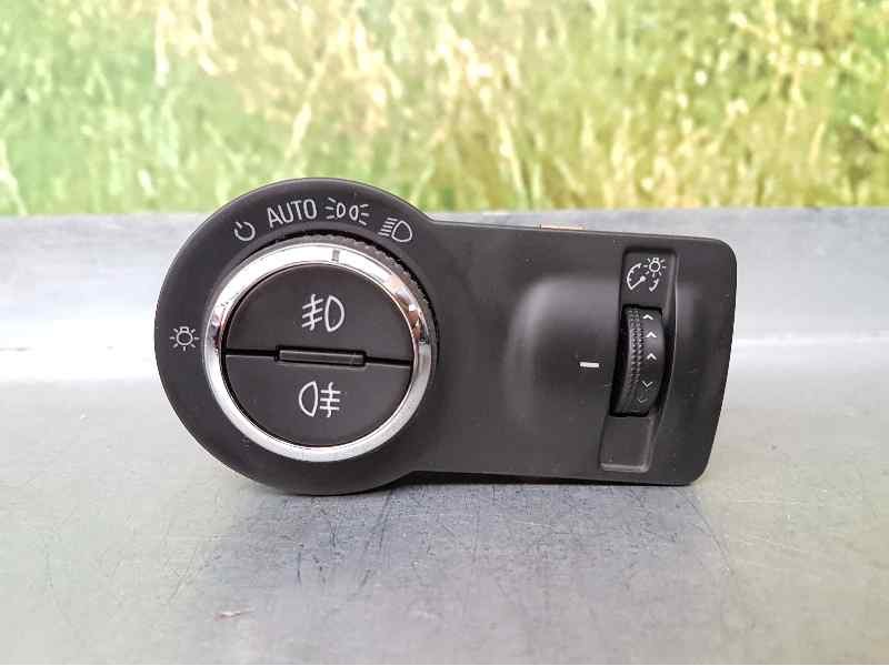 Recambio de mando luces para opel insignia berlina excellence referencia OEM IAM 22901659 321841 