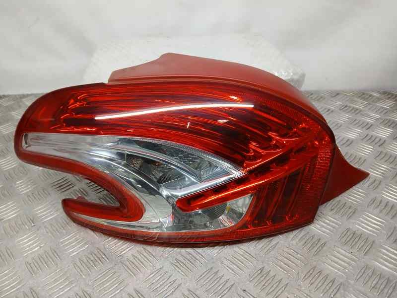 Recambio de piloto trasero izquierdo para peugeot 208 allure referencia OEM IAM 9672628280  