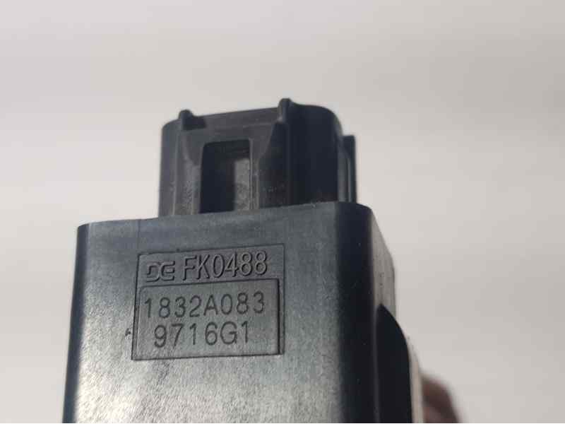 Recambio de bobina encendido para mitsubishi outlander (gf0) phev kaiteki+ 4wd referencia OEM IAM 1832A083 9716G1 