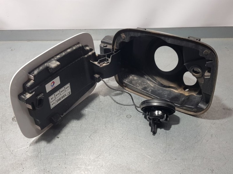 Recambio de tapa exterior combustible para citroën c3 feel referencia OEM IAM 9812916680  