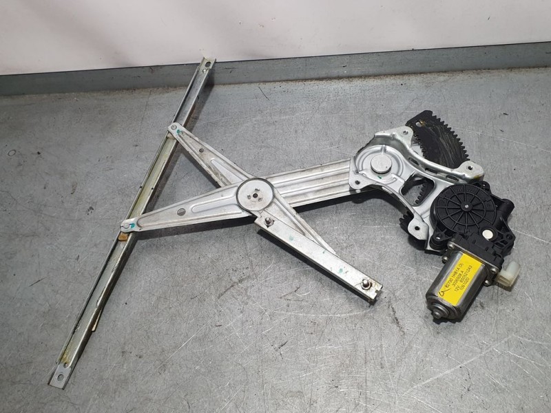 Recambio de elevalunas delantero derecho para nissan note visia referencia OEM IAM 827301HB1A  ELECTRICO 2 PINS
