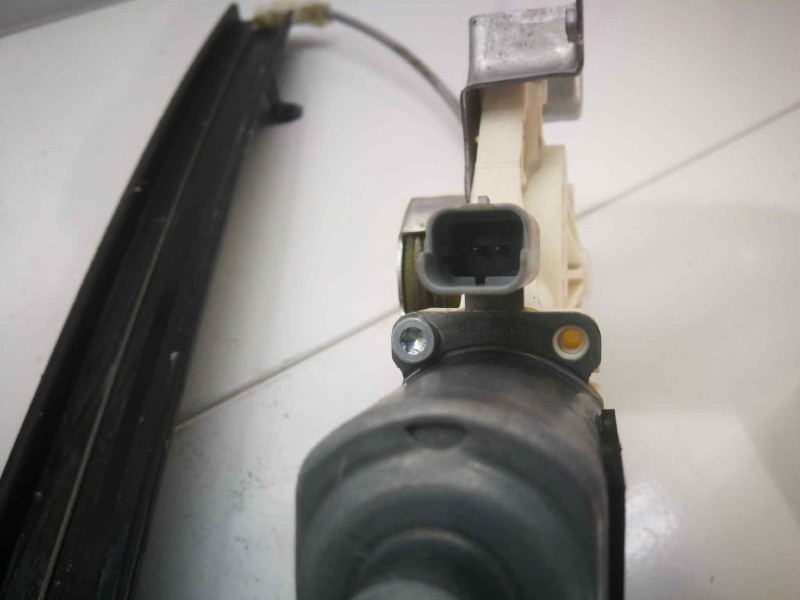 Recambio de elevalunas delantero izquierdo para nissan micra (k12e) city (d) referencia OEM IAM 130822202  2 PINS