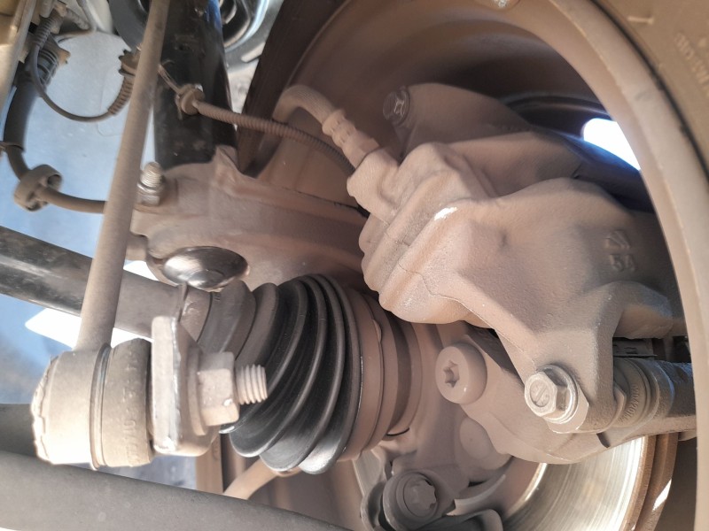 Recambio de mangueta delantera izquierda para citroën c3 iii (sx) 1.5 bluehdi 100 (sxyhyp, sxyhtu) referencia OEM IAM 1607557480