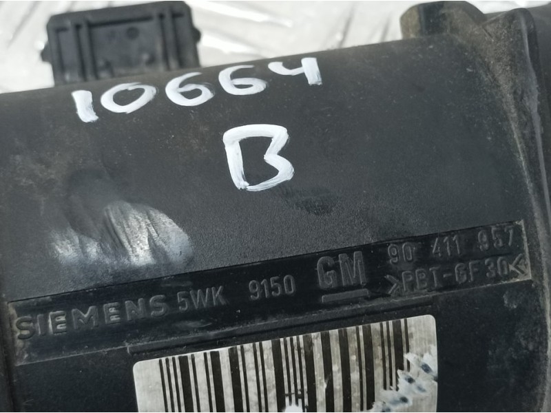 Recambio de caudalimetro para opel vectra b berlina cd referencia OEM IAM 90411957 5WK9150 SIEMENS