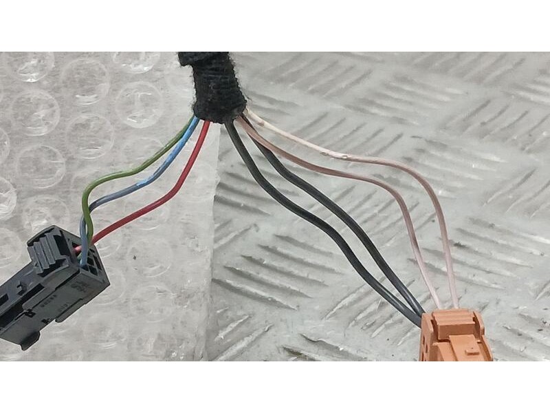 Recambio de retrovisor izquierdo para peugeot 208 allure referencia OEM IAM 1607511580 ELECTRICO 4 Y 3 CABLES ROZADO 