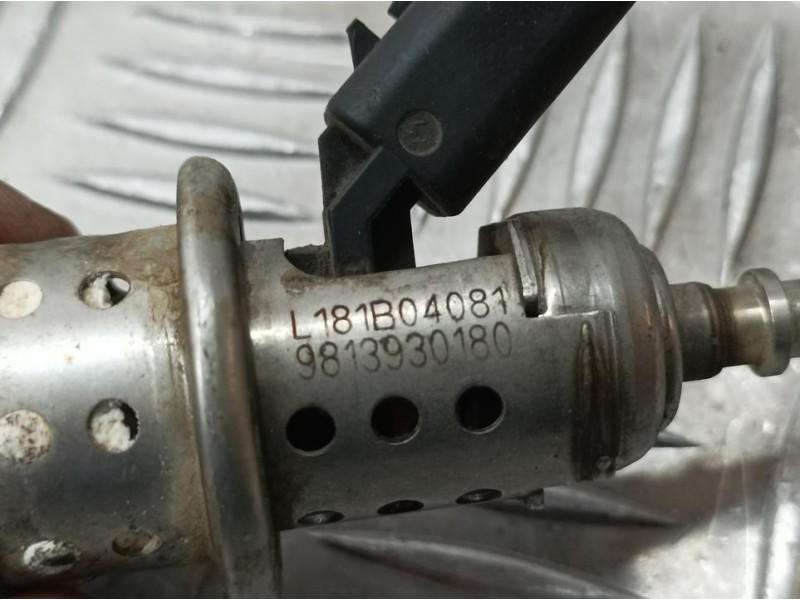 Recambio de inyector adblue para citroën jumpy furgon control m referencia OEM IAM 9813930180  