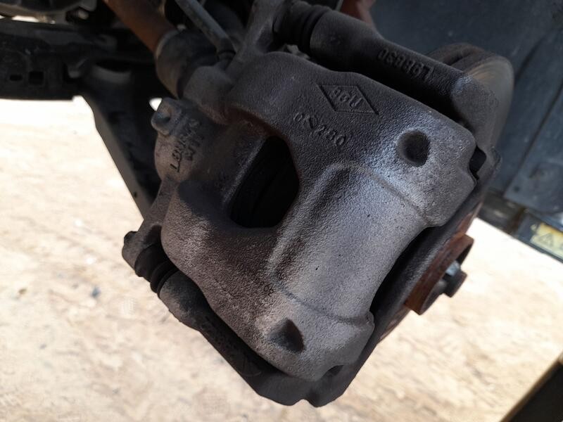 Recambio de pinza freno delantera izquierda para dacia sandero iii 1.0 tce 90 referencia OEM IAM 410111208R  