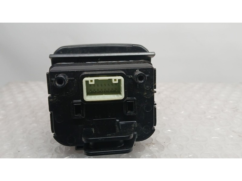Recambio de mando multifuncion para kia stinger (ck) gt-line 2wd referencia OEM IAM 93766J5500  120027440