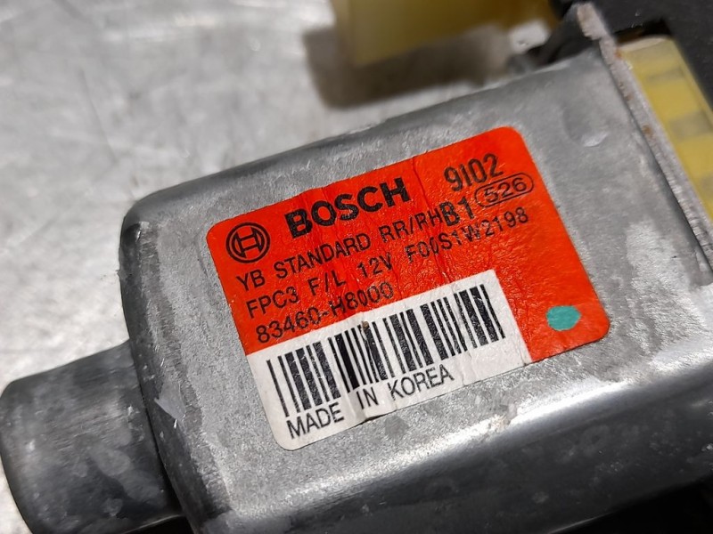 Recambio de elevalunas trasero derecho para kia stonic (ybcuv) tech referencia OEM IAM 83460H8000 F00S1W2198 BOSCH ELECTRICO 2 P
