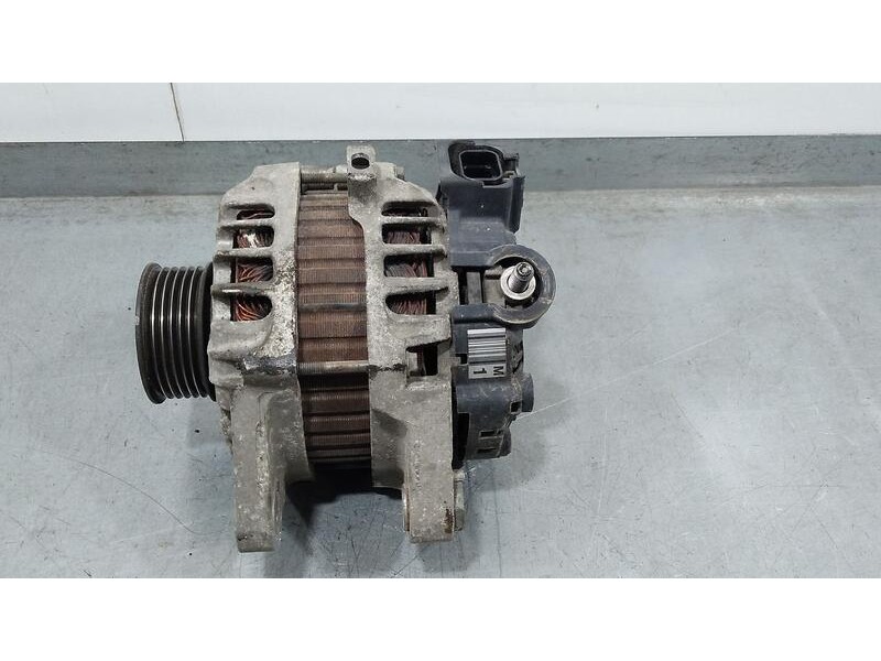 Recambio de alternador para kia venga concept referencia OEM IAM 373002B101 2655447 valeo