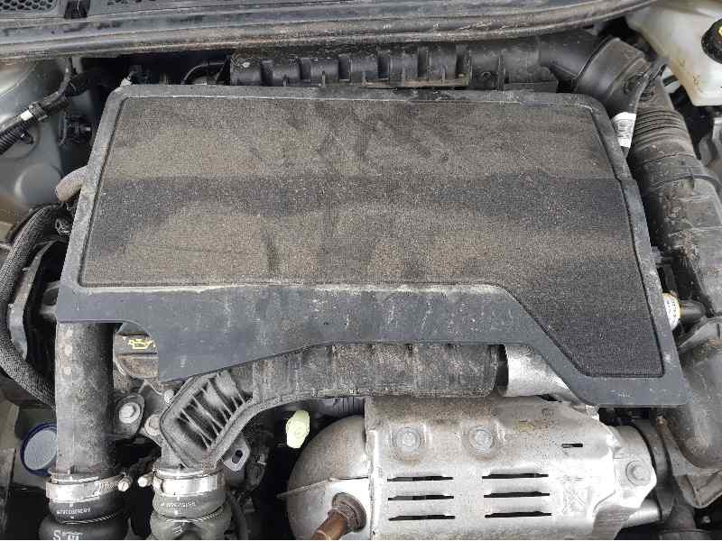 Recambio de tapa motor para ds 3 crossback performance line referencia OEM IAM 9825492380  