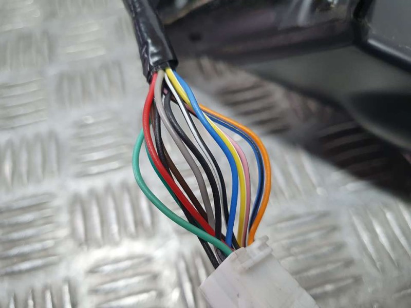 Recambio de retrovisor derecho para nissan x-trail (t32) acenta referencia OEM IAM 963016FL5A  ELECTRICO 13 CABLES CON CAMARA