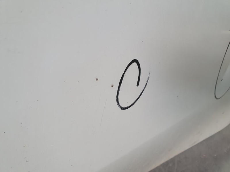 Recambio de puerta trasera izquierda para nissan note visia referencia OEM IAM H21013VVMA  TOCADA