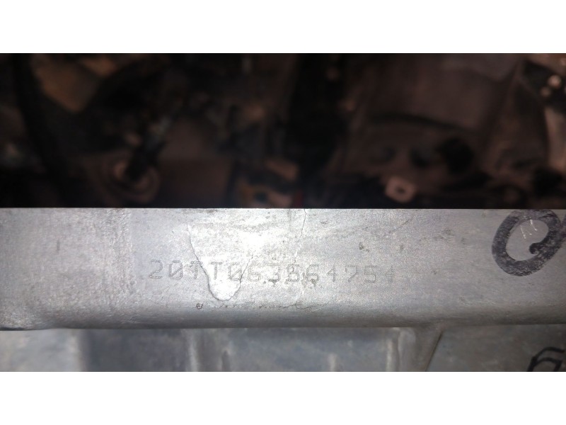 Recambio de caja cambios para toyota yaris active referencia OEM IAM 043310D181 5 VELOCIDADES 664754 20TT063