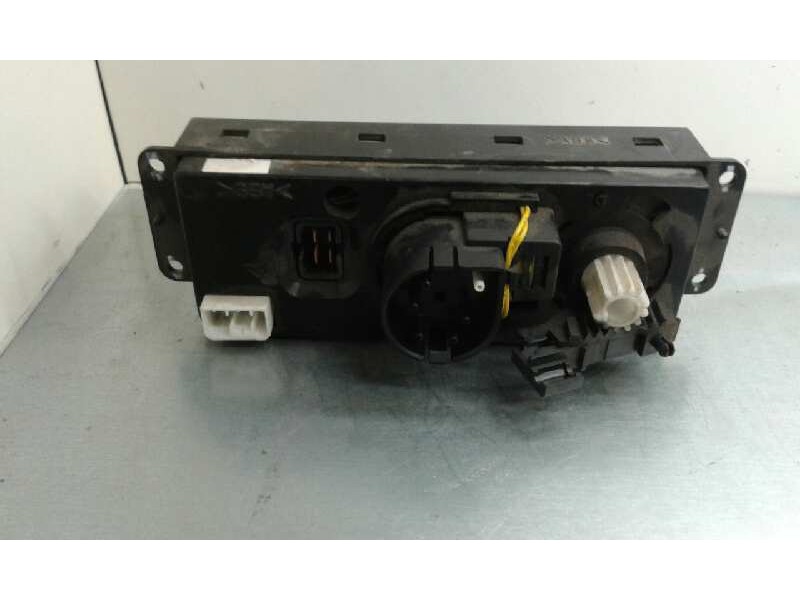 Recambio de mando calefaccion / aire acondicionado para daewoo nubira wagon 2.0 cat referencia OEM IAM 8H24G 1000001049519 