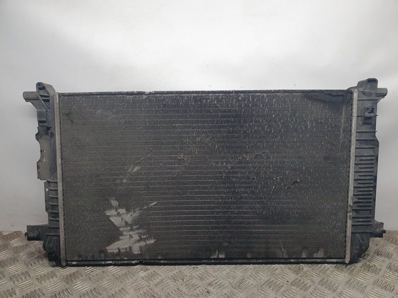 Recambio de radiador agua para volkswagen crafter caja cerrada caja cerrada 35 referencia OEM IAM SIN REF  