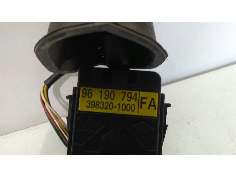 Recambio de mando luces para daewoo nubira wagon 2.0 cat referencia OEM IAM 96190794FA  
