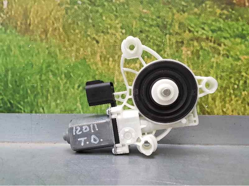 Recambio de motor elevalunas trasero derecho para ford fiesta (ce1) trend referencia OEM IAM A75653110  6 PINS