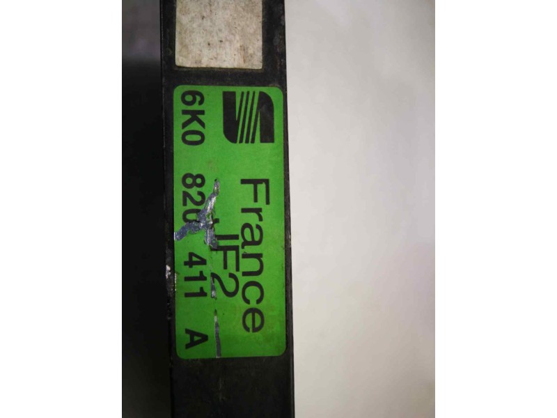 Recambio de condensador / radiador aire acondicionado para seat cordoba berlina (6k2) stella referencia OEM IAM 6K0820411A  