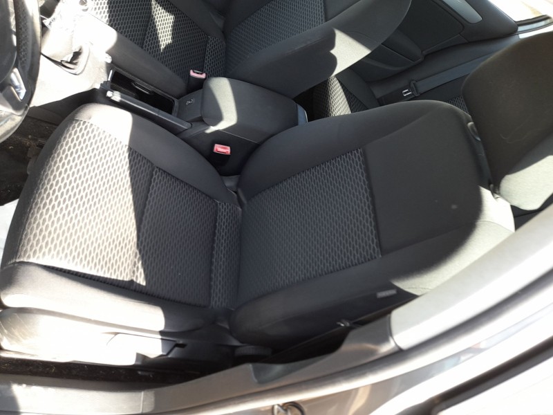 Recambio de asiento delantero izquierdo para volkswagen golf vi (5k1) 1.6 tdi referencia OEM IAM   