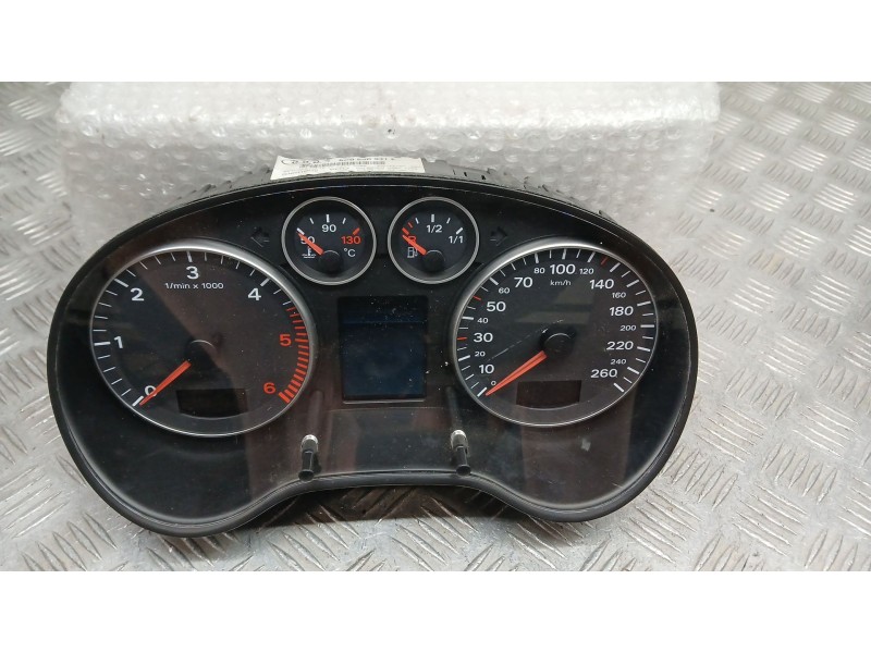 Recambio de cuadro instrumentos para audi a3 (8p1) 1.9 tdi referencia OEM IAM 8P0920931E SIEMENS VDO 110080297034