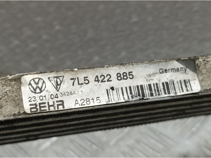 Recambio de radiador aceite para porsche cayenne (typ 9pa) turbo referencia OEM IAM 7L5422885 A2815 BEHR DE DIRECCION ASISTIDA