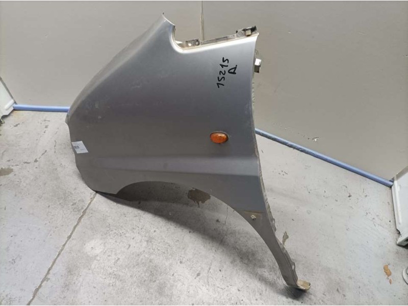 Recambio de aleta delantera izquierda para hyundai h 1 starex h 1 starex crdi referencia OEM IAM 663114A500  