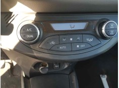 Recambio de mando climatizador para toyota yaris active referencia OEM IAM 559000D810C3  