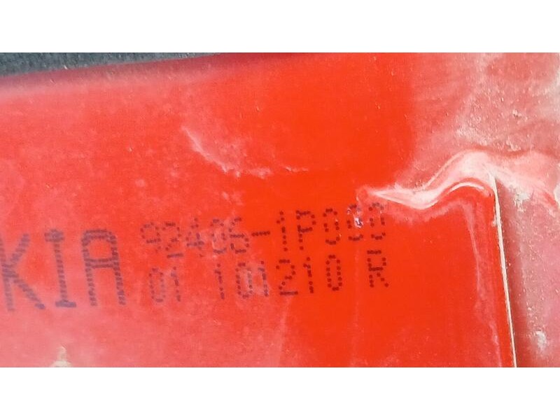 Recambio de piloto trasero derecho para kia venga concept referencia OEM IAM 924061P000 ROZADO 