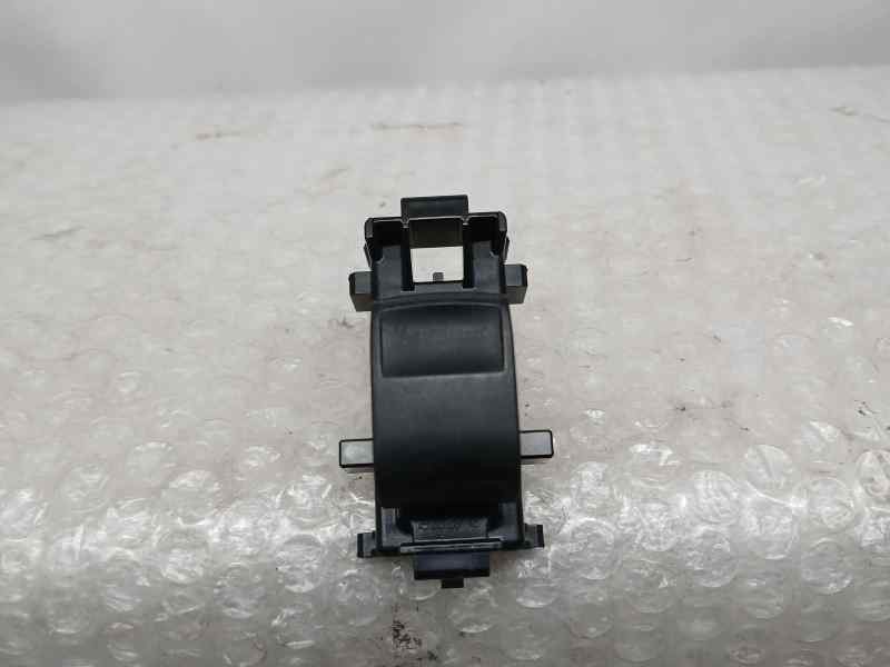 Recambio de mando elevalunas delantero derecho para toyota yaris active referencia OEM IAM 8292D7N  