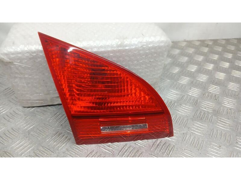 Recambio de piloto trasero izquierdo para kia venga concept referencia OEM IAM 924051P000  21580101