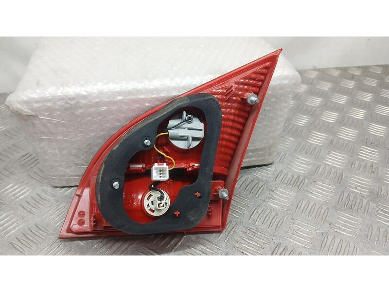 Recambio de piloto trasero izquierdo para kia venga concept referencia OEM IAM 924051P000  21580101