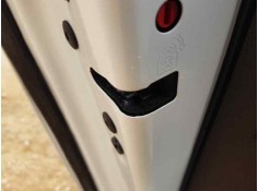 Recambio de cerradura puerta trasera izquierda para opel corsa f gs referencia OEM IAM 9844413180  