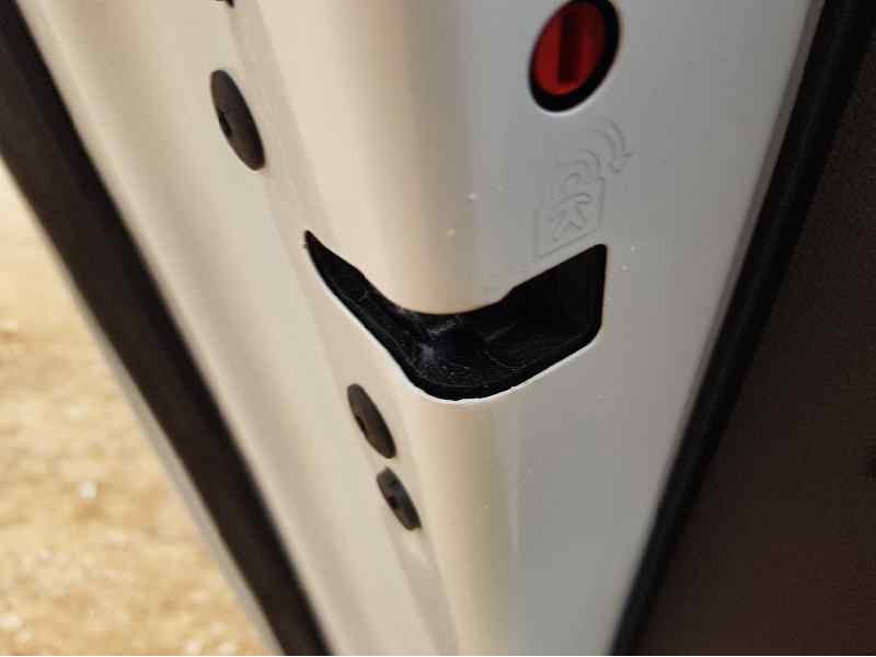 Recambio de cerradura puerta trasera izquierda para opel corsa f gs referencia OEM IAM 9844413180  