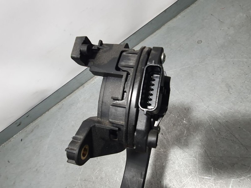 Recambio de potenciometro pedal para renault clio iv limited referencia OEM IAM 1800296347R 6PV00997807 HELLA