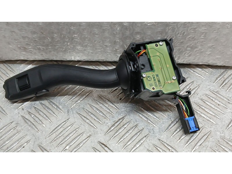 Recambio de mando limpia para audi a3 (8p1) 1.9 tdi referencia OEM IAM 8P0953519A  