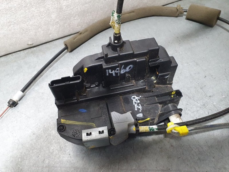 Recambio de cerradura puerta delantera izquierda para nissan pulsar (c13) acenta referencia OEM IAM SIN REF  6 PINES