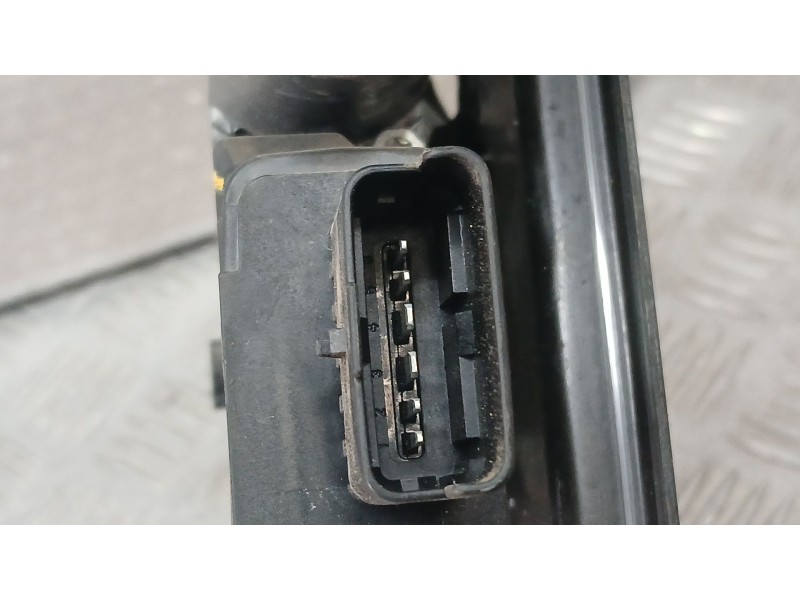 Recambio de elevalunas delantero derecho para opel vivaro c furgoneta (k0) 1.5 referencia OEM IAM 9829889680 ELECTRICO 6 PINS 