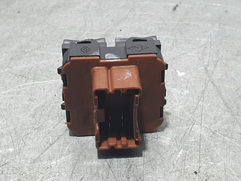 Recambio de mando elevalunas delantero izquierdo para renault clio iv limited referencia OEM IAM 254113300R 10023699 