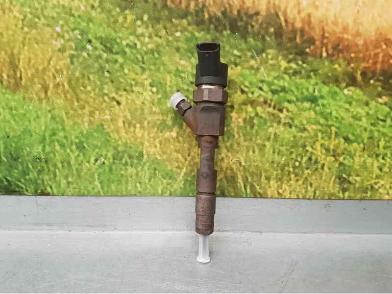 Recambio de inyector para nissan primera berlina (p12) acenta referencia OEM IAM 8200100272 0445110110B BOSCH