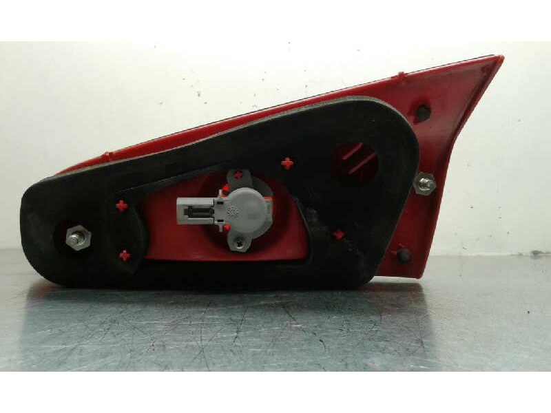 Recambio de piloto trasero izquierdo interior para alfa romeo 147 (190) 1.9 jtd distinctive referencia OEM IAM   
