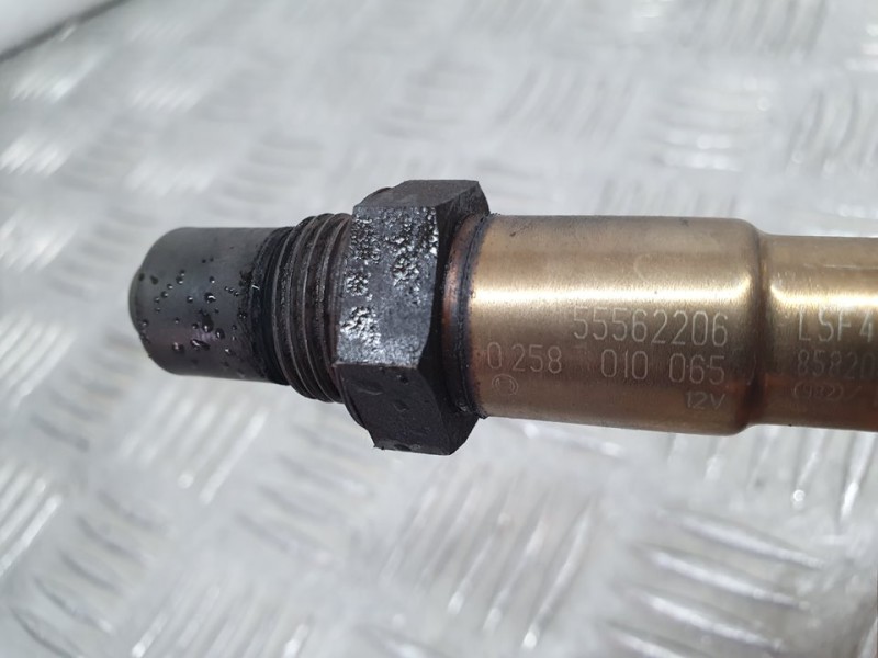 Recambio de sonda lambda para opel corsa e selective referencia OEM IAM 55562206 0258010065 BOSCH