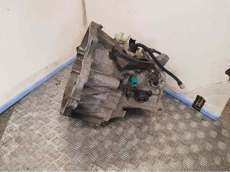 Recambio de caja cambios para renault megane iii coupe dinamique referencia OEM IAM ND4011 A010915 6VELOCIDADES