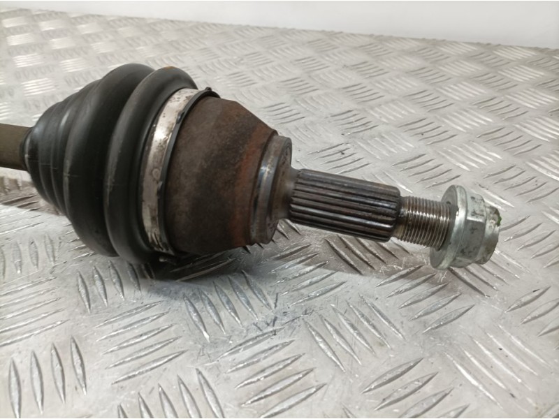 Recambio de transmision delantera derecha para ford fiesta (cb1) ghia referencia OEM IAM 8V513B436CA  