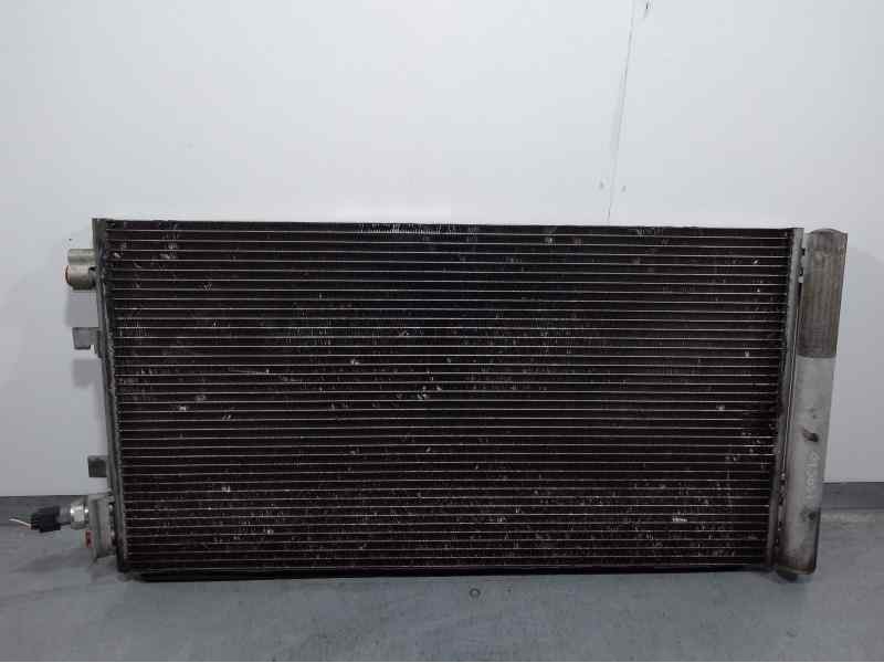 Recambio de condensador / radiador aire acondicionado para renault megane iii coupe dinamique referencia OEM IAM 921000294R  